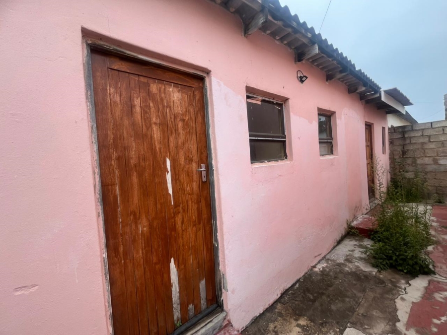 2 Bedroom Property for Sale in Motherwell Eastern Cape